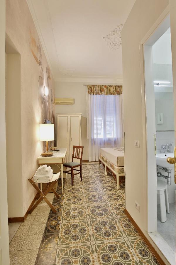 Madama Guest House Florence Extérieur photo